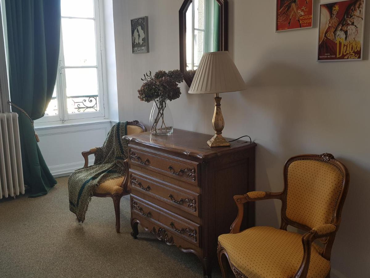 Maison De Berry Bed & Breakfast Villedieu-les-Poëles Eksteriør bilde